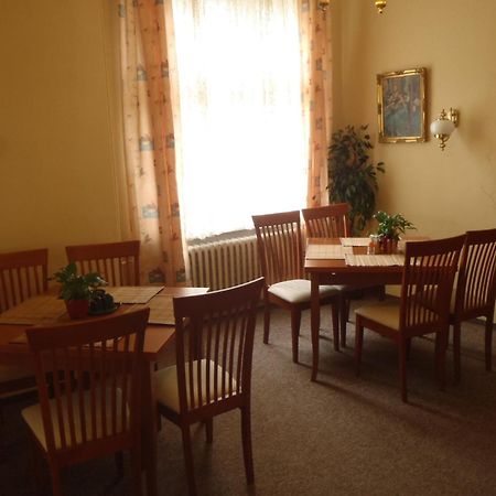 Hotel Green House Teplice Bagian luar foto