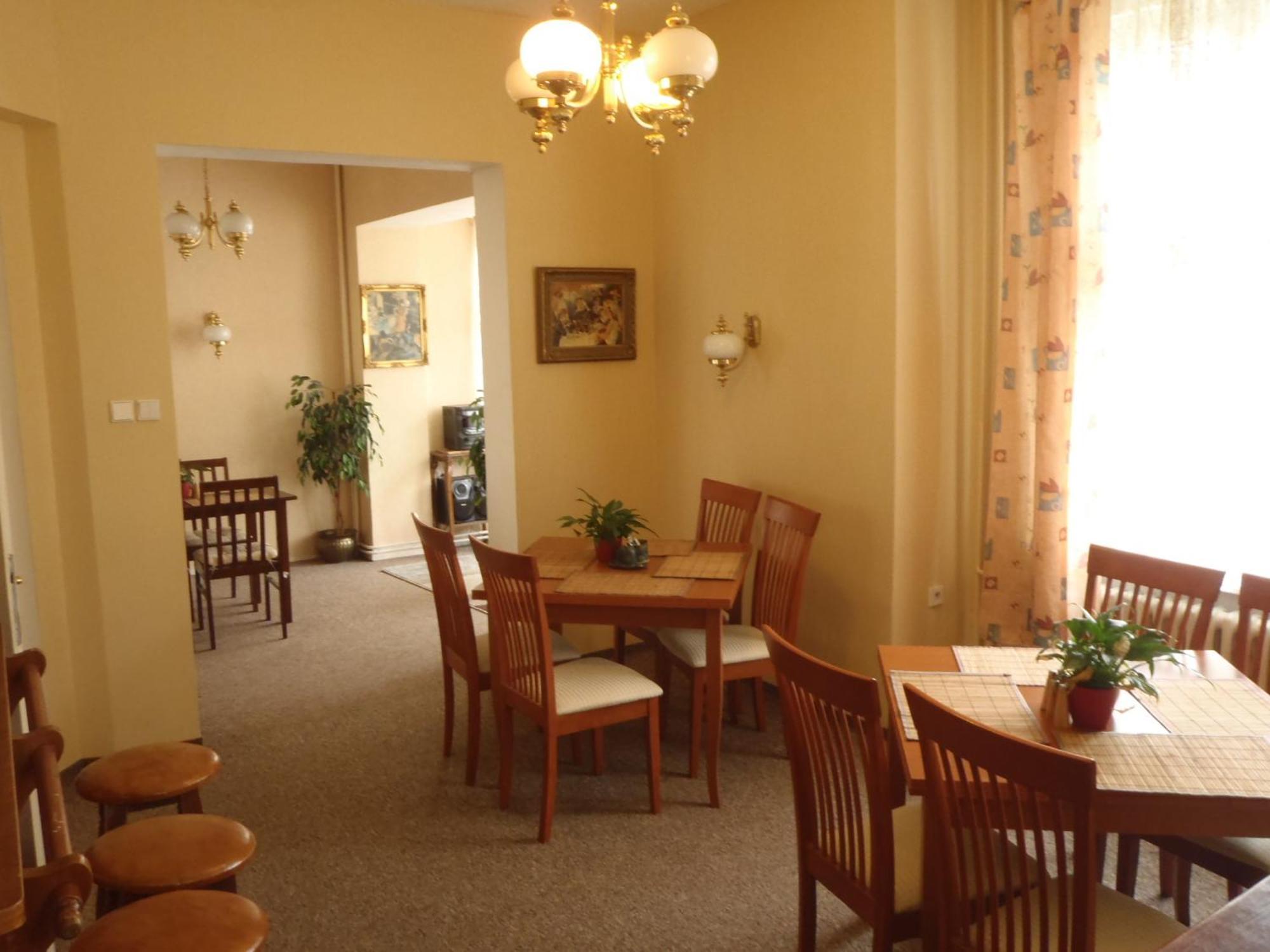 Hotel Green House Teplice Bagian luar foto